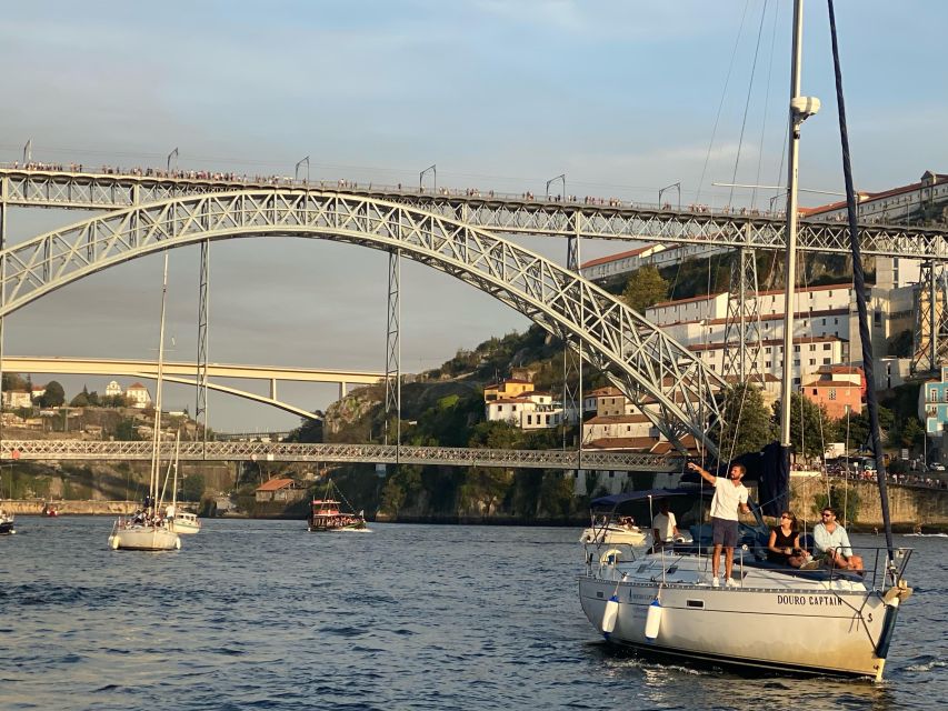 Porto: Private Douro River Charming Cruise w/wine tasting - The Dom Luís Bridge photo stop without a stop