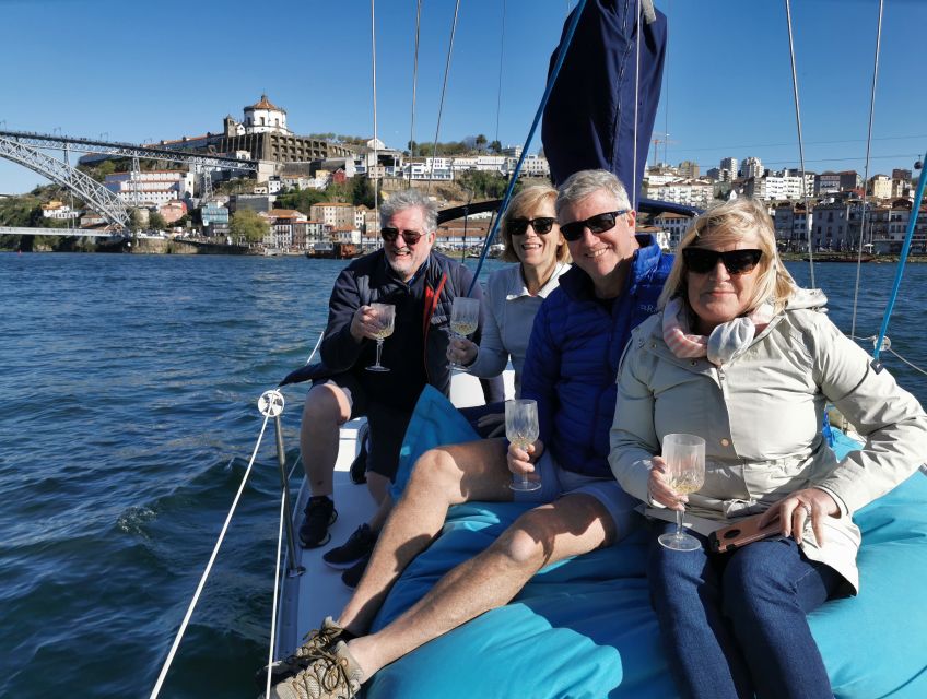 Porto: Private Douro River Charming Cruise w/wine tasting - What the crew adds to the experience