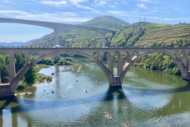 Porto: Private Douro Valley All Inclusive: Tastings, Lunch & Boat - A small Quinta with Douro views