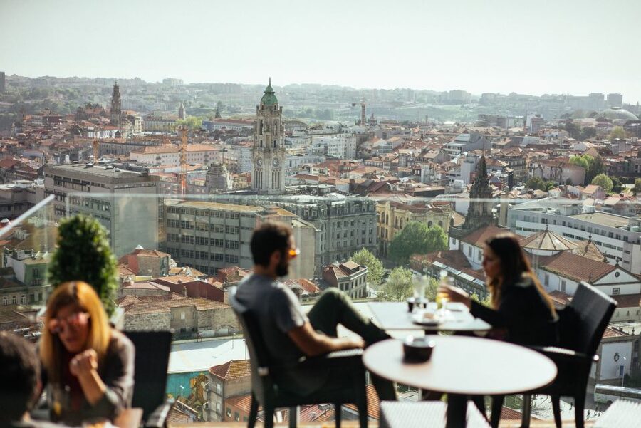 Porto: Private Evening Tour with Drinks & Bites - Food choices for different diets