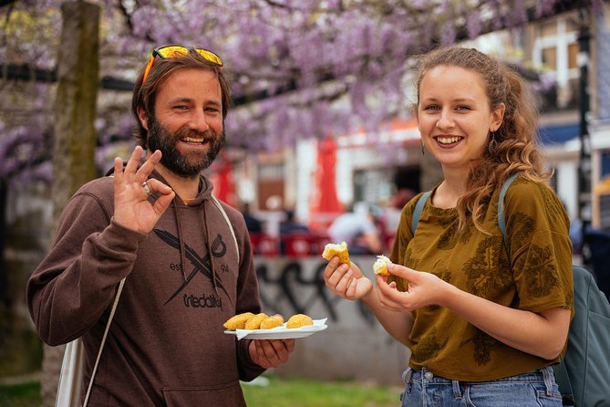 Porto Private Food and Drink Tasting Tour with Local - A private start in central Porto