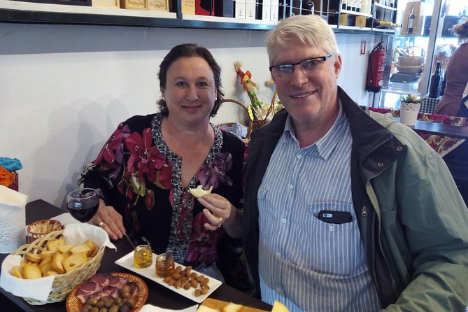 Porto Private Food & Wine Walking Tour with Market & Tastings - Bolhão Market and the taste of everyday Porto