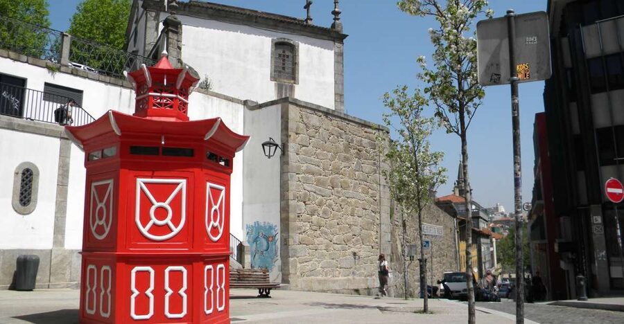 Porto: Private Half-Day as a Local Experience - Foz do Douro brings the sea into the picture
