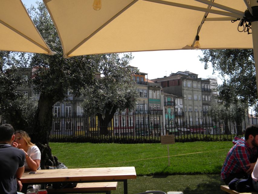 Porto: Private Half-Day as a Local Experience - Clérigos, Aliados, and São Bento add the old-city detail
