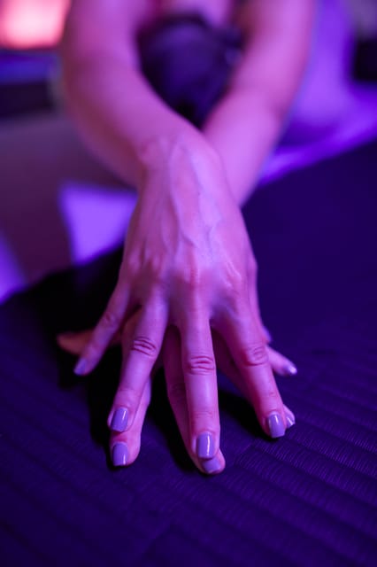 Porto: Private Hotpod Yoga Class - Choosing an active or slow class