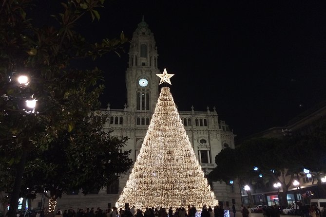 Porto private night Tour, discover the most iconic attractions - Carmo, Clérigos, and Livraria Lello