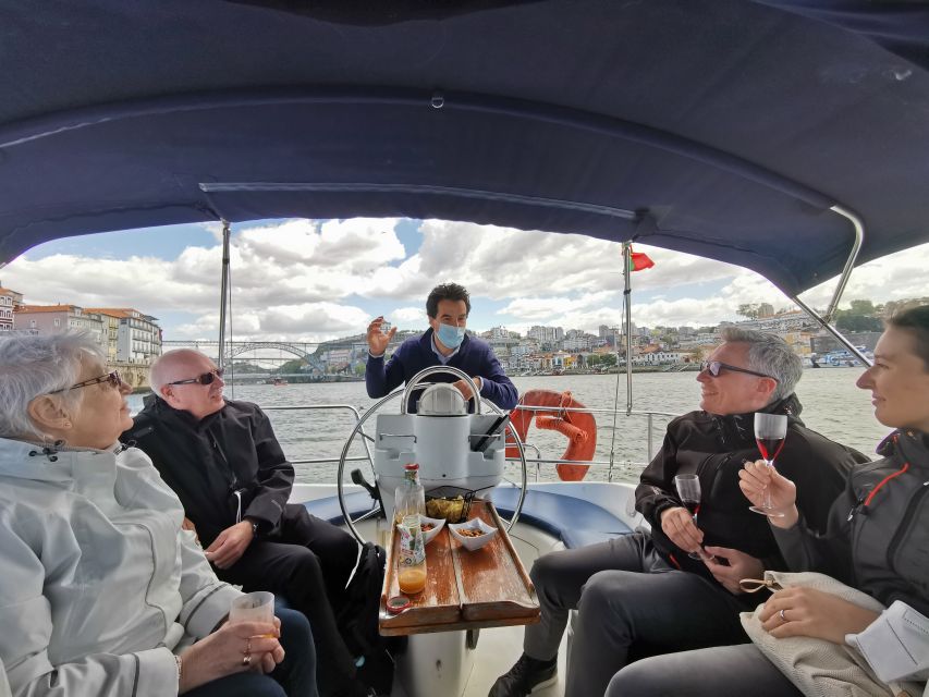 Porto: Private Sailboat Trip with Wine Tasting & Charcuterie - Music, conversation, and the value of a private boat
