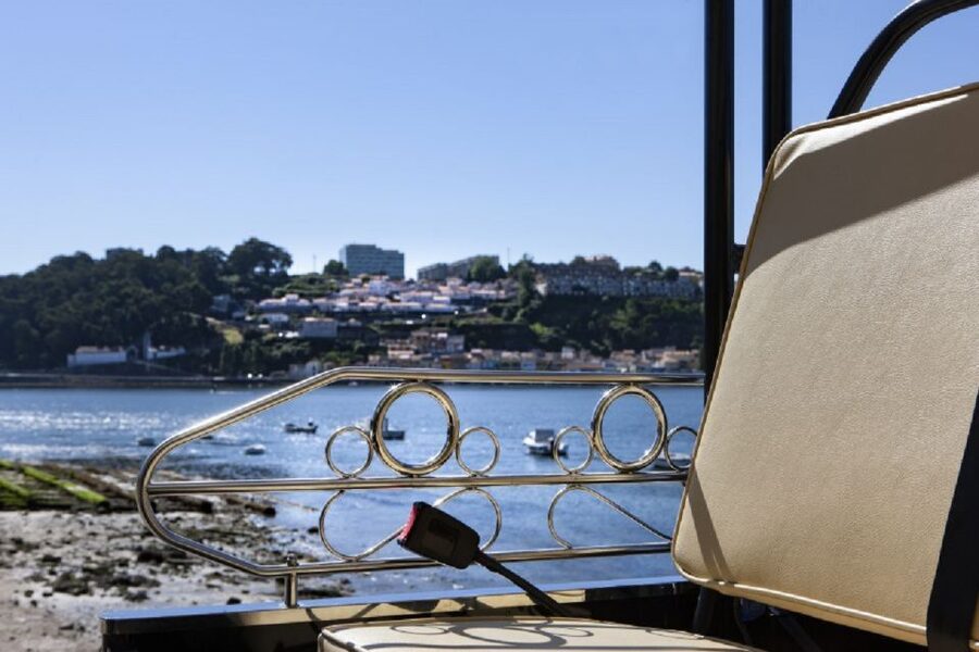 Porto: Private Sightseeing Tour by Electric Tuk Tuk - Clérigos Tower and the upper city
