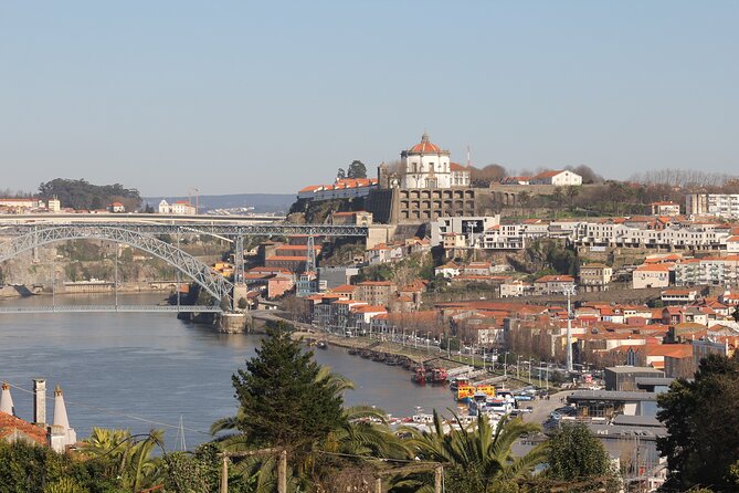 Porto Private Tour - Why a private car can beat a sightseeing bus