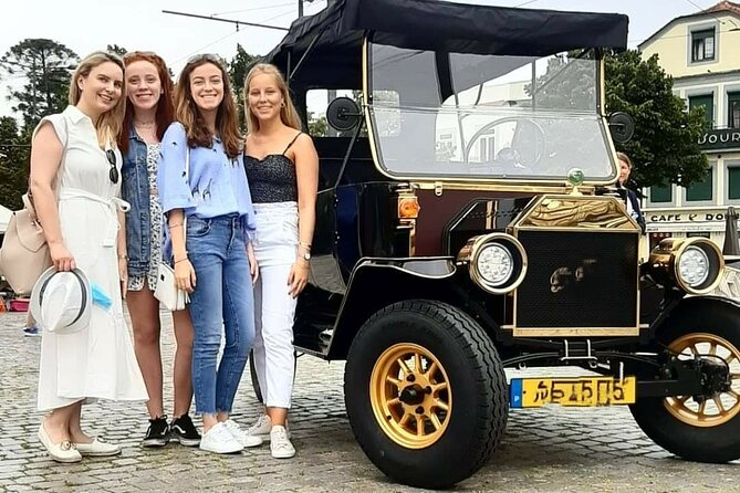 Porto: Private Tour to the Historic Center in a Classic Car - Crossing the Luís I Bridge