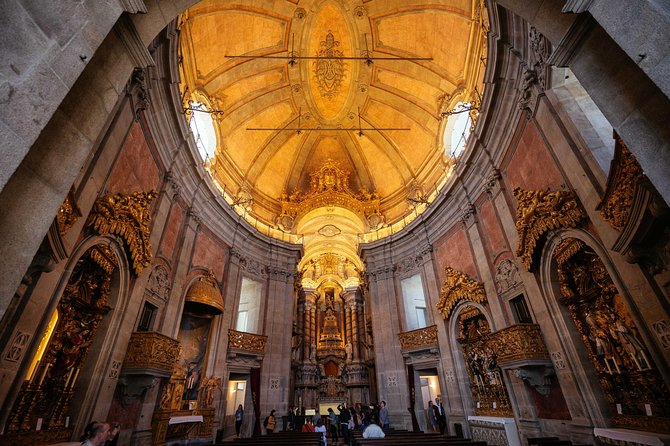 Porto PRIVATE TOUR With Locals: Highlights & Hidden Gems - The local host makes or breaks the walk