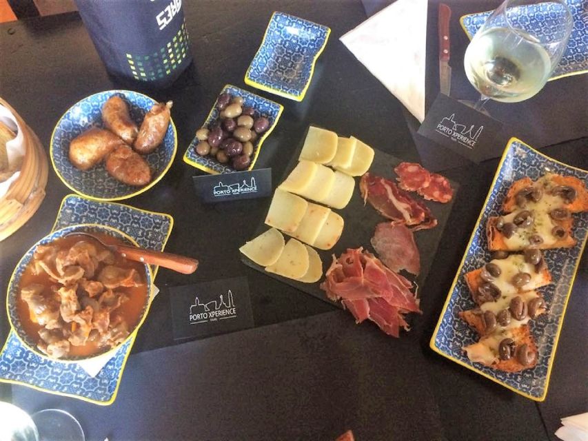 Porto: Private Walking Food Tour with Tastings - What the guide can add to the experience