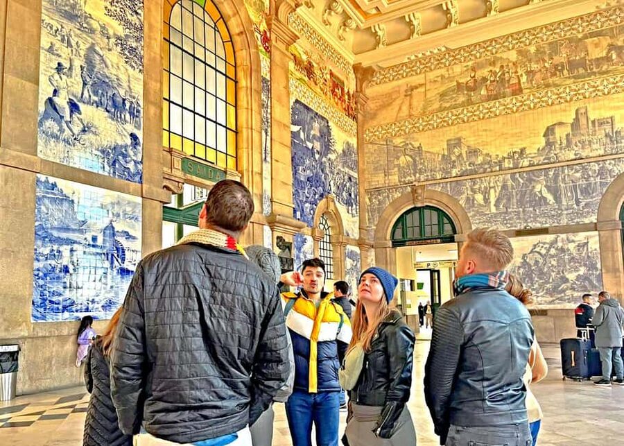 Porto Private Walking Tour + Porto Wine glass - São Bento Station and Porto’s tiled welcome