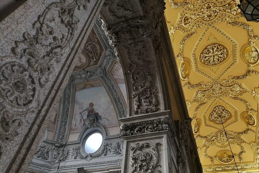 Porto Private Walking Tour with Fast Track to Lello - Cordoaria Garden and a quieter pause