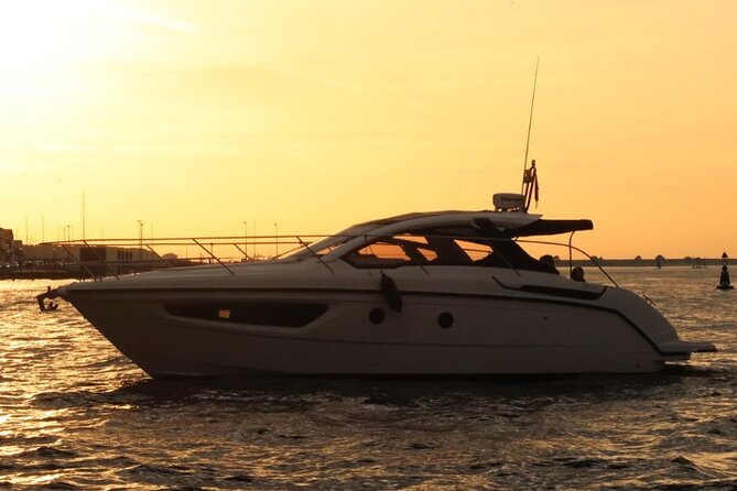 Porto: Private Yacht Experience with Local Wines & Snacks - Starting at Marina do Freixo