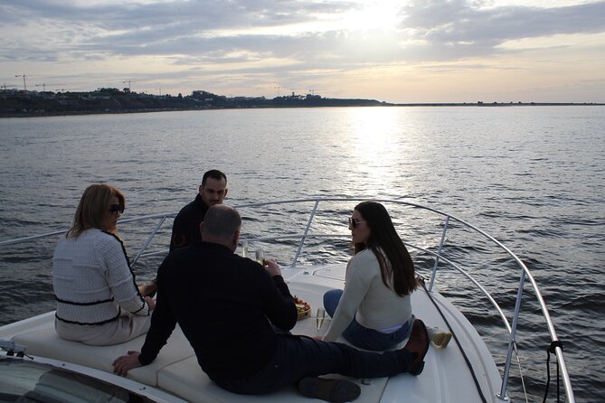 Porto: Private Yacht Experience with Local Wines & Snacks - Price, timing, and who gets the best value