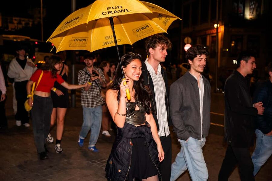 Porto: Pub Crawl with 7 Drinks, Games, and VIP Club Entry - Final verdict: a strong low-cost night out