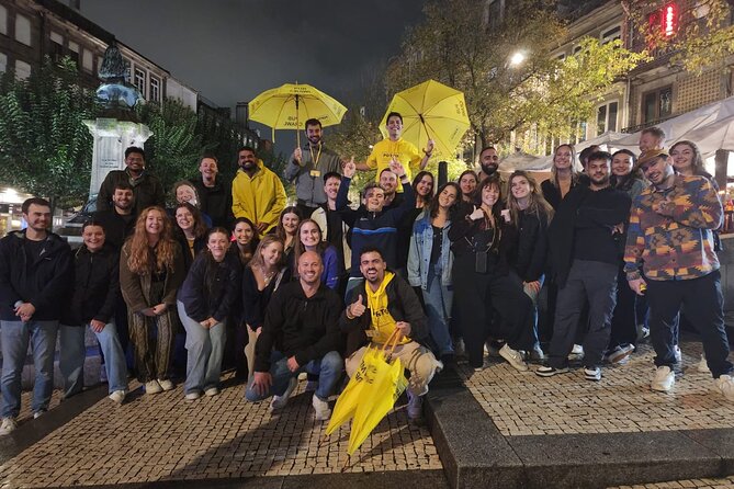 Porto Pubcrawl: 5h,7 Drinks,4 bars &Skip the line Club Entry - What this Porto night is really about