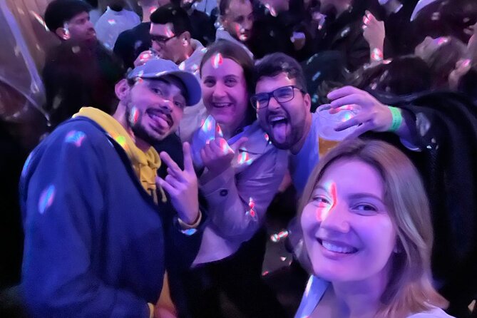 Porto Pubcrawl: 5h,7 Drinks,4 bars &Skip the line Club Entry - How good is the value at $21.78?