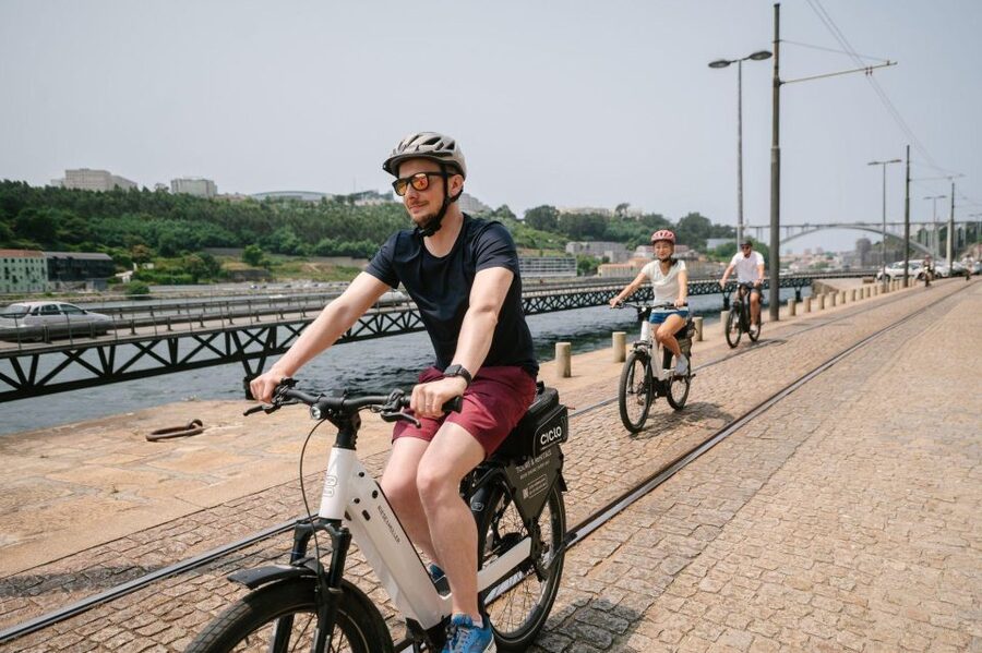 Porto Riverbank Tour on an e-bike: Atlantic Coast, Gardens - Key points to know before you book