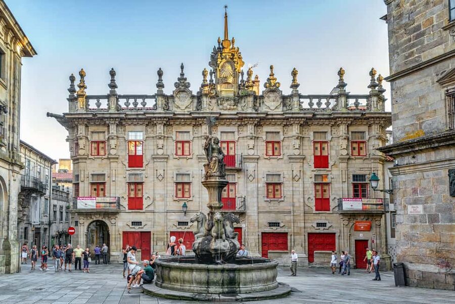 Porto: Santiago de Compostela and Valença do Minho Day Tour - What the long coach ride means for your day