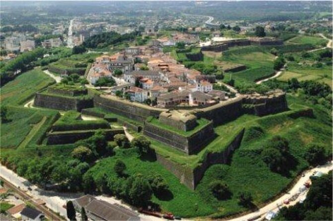 Porto: Santiago de Compostela and Valença do Minho Day Trip - Key points to know before booking