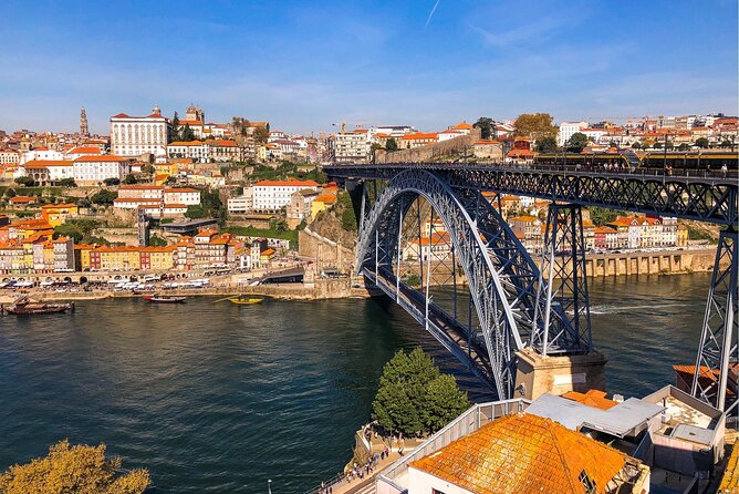 Porto Scavenger Hunt and Sights Self-Guided Tour - São Bento Station and details hiding in plain sight
