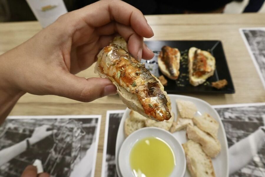 Porto: Secret Food Tour - The secret dish keeps the ending open
