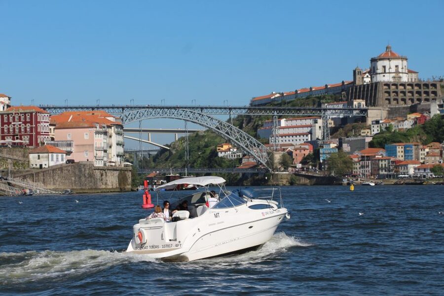 Porto: Small-Group 6 Bridges Douro River Cruise w/ Drink - Comfort, drinks, and the limits of the package