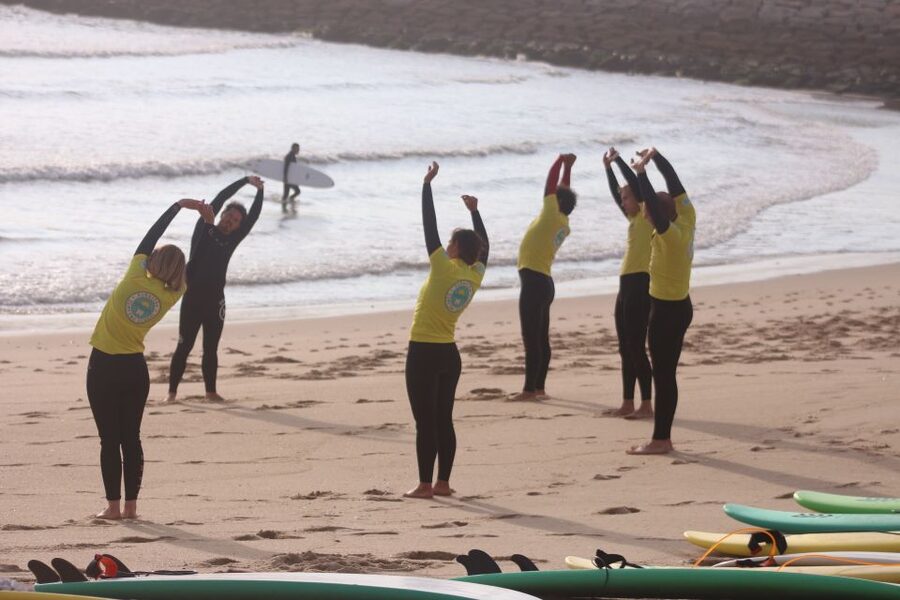 Porto: Small Group Surf Lesson with Transportation - Practical advice for a better morning or afternoon