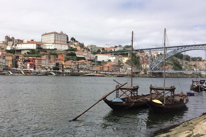Porto Small Group Walking Tour with Lello Bookshop - Aliados Avenue and Praça da Liberdade