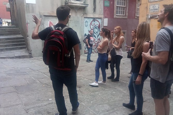 Porto Street Art Tour - What the ending near Luís I Bridge adds