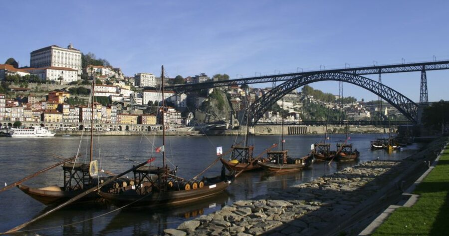 Porto Sunset Bike Tour - Regular bikes, comfort, and effort
