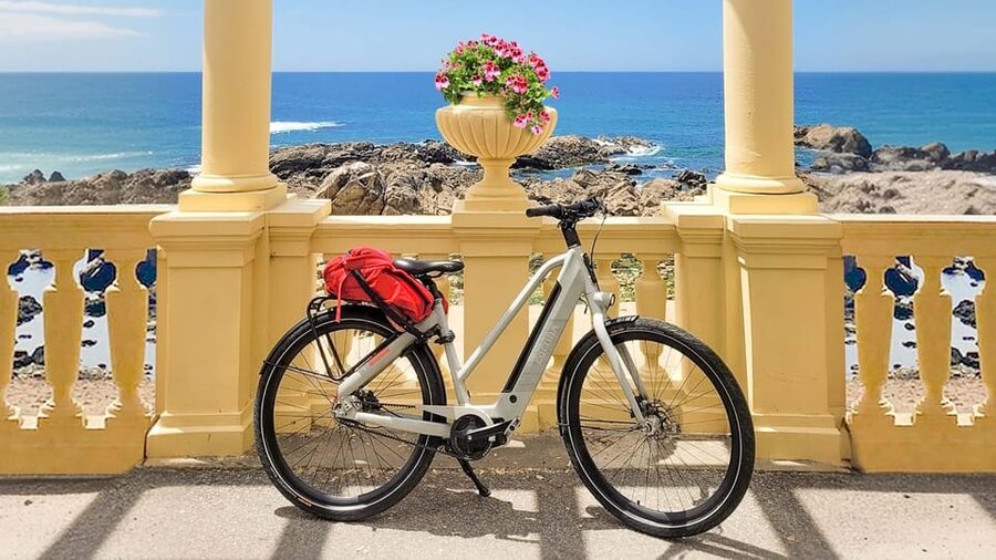Porto Sunset Bike Tour - Leaving Miragaia for the Douro