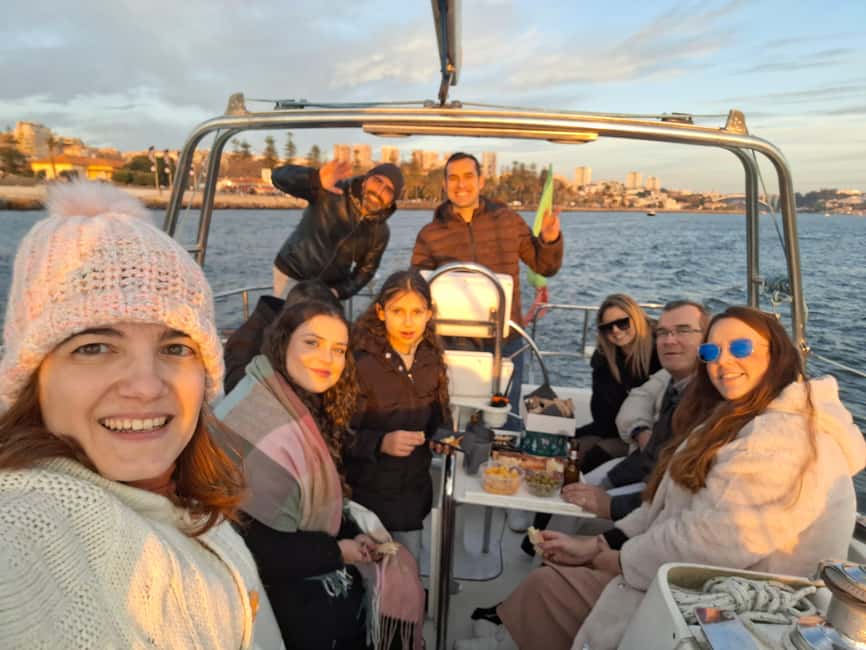 Porto: Sunset Sailboat Tour with Welcome Drink - The welcome drink, snacks, and Port tasting