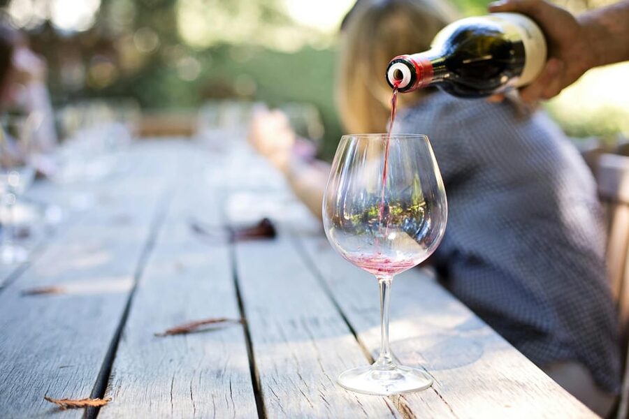 Porto: Sunset Walking Tour with Port Wine Tasting - Key points at a glance