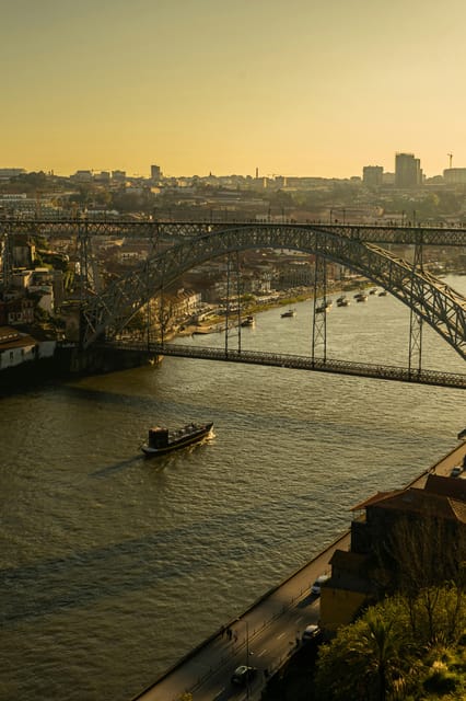 Porto: Sunset Walking Tour with Port Wine Tasting - Why sunset changes the way you see Porto