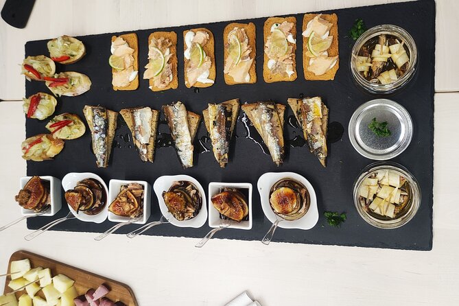 Porto Tapas and Vinho Verde Tour - Key points at a glance