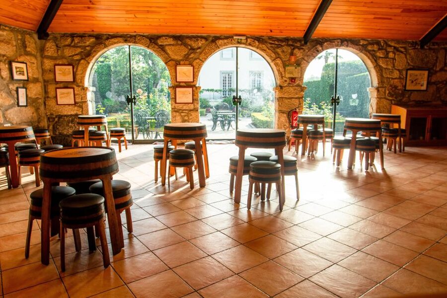 Porto: Taylor's Port Cellars & Tasting - Who will enjoy this visit most?