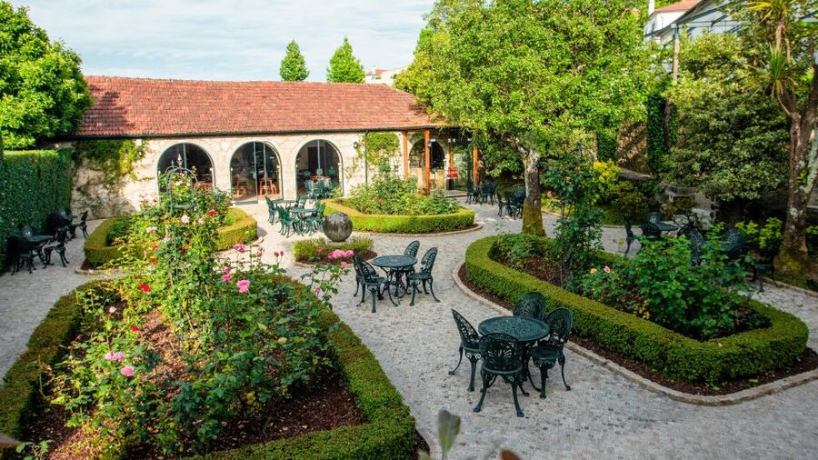 Porto: Taylor's Port Cellars & Tasting - The views and the setting in Vila Nova de Gaia