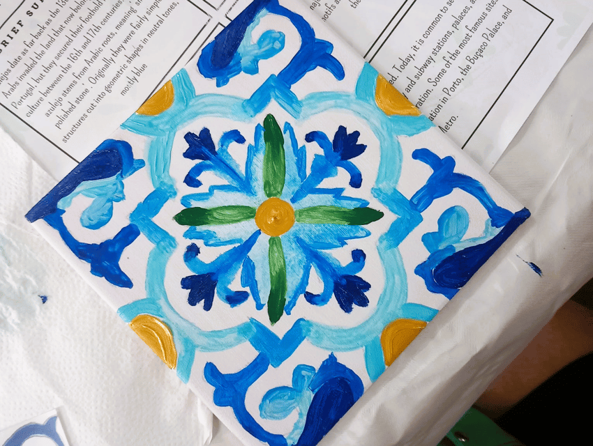 Porto: Tile Painting and Cocktails in Downtown Porto - The first part: a short lesson on Portuguese tile culture