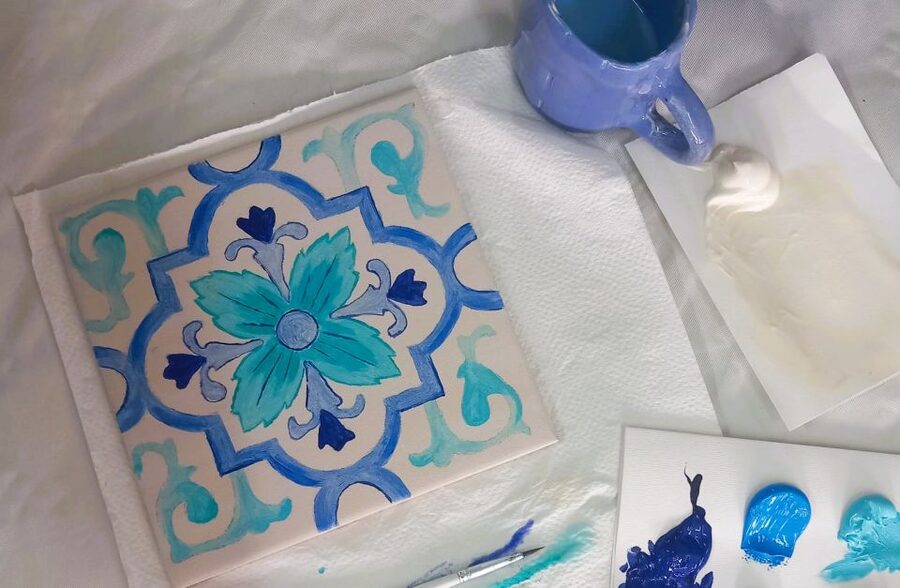 Porto: Tile Painting and Cocktails in Downtown Porto - The cocktail break and what you actually receive