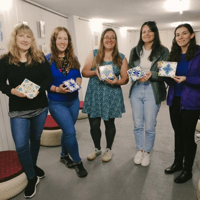 Porto: Tile-Painting Workshop with Porto Wine - Bainharia - A good choice for families, solo visitors, and non-artists
