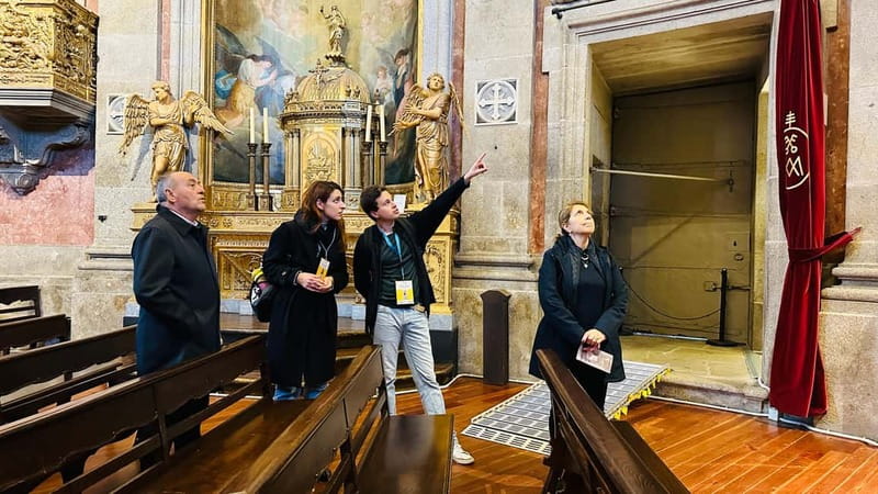 Porto to Gaia Experience: City Walk and Wine Cellars - Tiled churches and old café culture