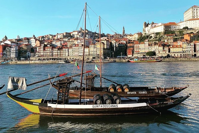 Porto to Lisbon Up to 4 Stops: Aveiro, Nazare, Fatima & Obidos - Óbidos: Medieval Walls in a Compact Package