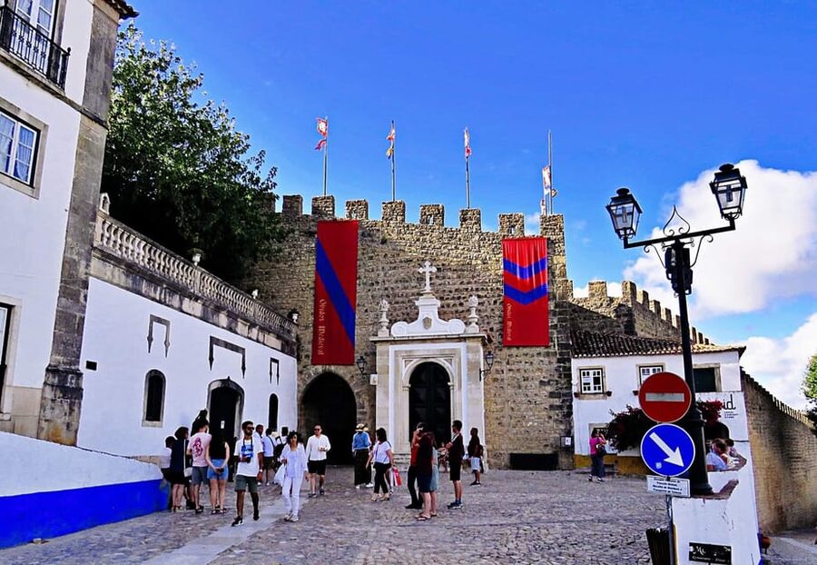 Porto to Lisbon with Aveiro-Coimbra-Fátima-Nazaré-Óbidos - Starting in Porto, Gaia, or Matosinhos