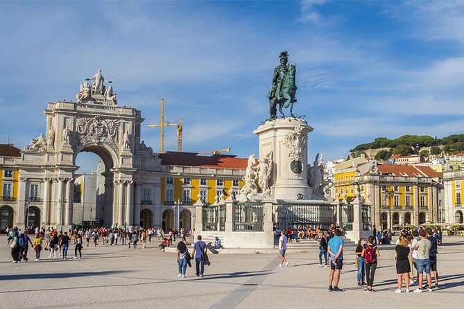 Porto to Lisbon with stop Aveiro-Fátima-Coimbra-Tomar-Nazaré-Óbidos - Your driver shapes the day