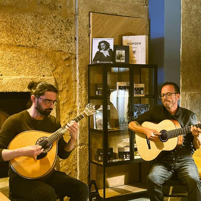 Porto: Traditional Fado Show with Welcome Drink - Key points to know before booking