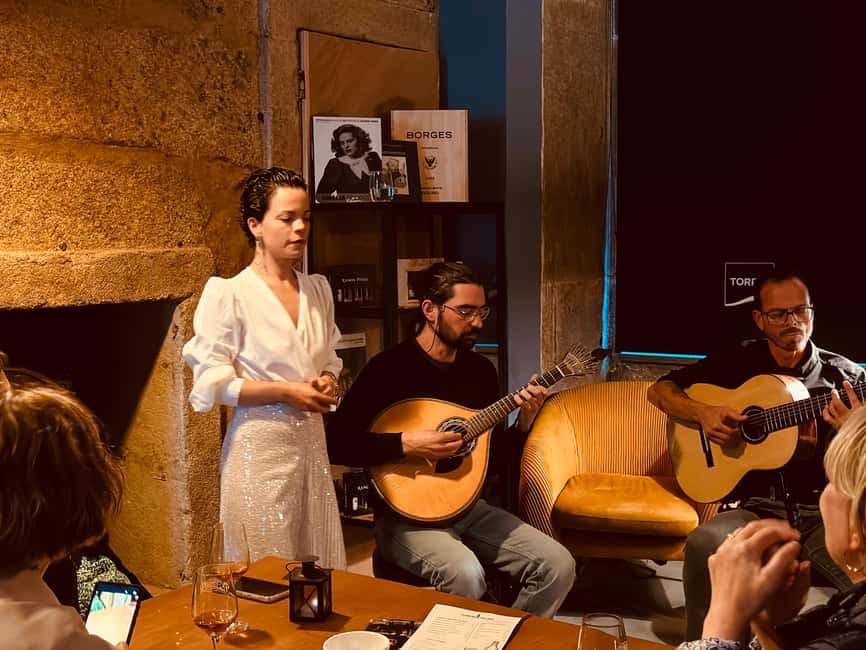 Porto: Traditional Fado Show with Welcome Drink - Is $21 a good value?