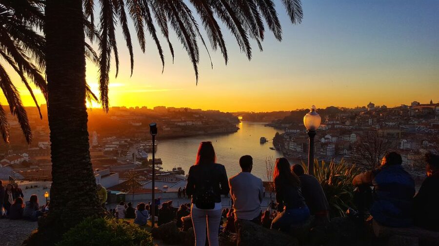 Porto: Tuk Tuk Sunset Tour with Glass of Port Wine - Key points to know before booking